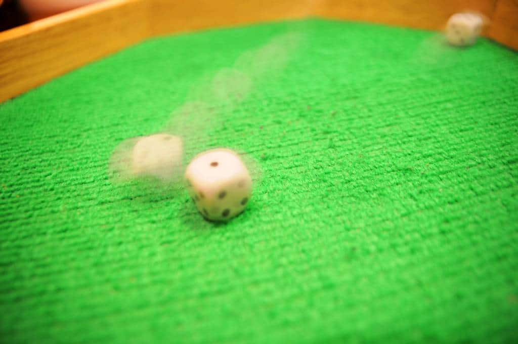 Piste de dés café vintage loisir divertissement